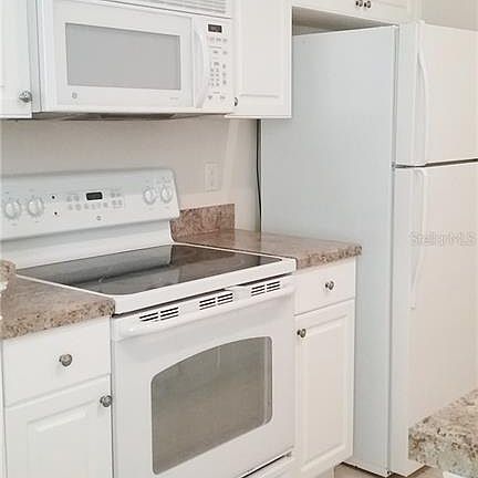 3rd image of 1440 Lake Baldwin Ln