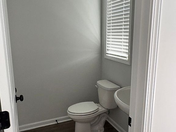 3rd image of 130 Lauren St