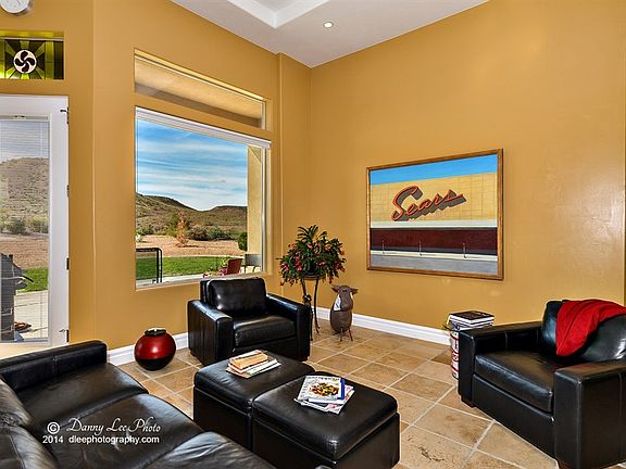 5th image of 221 N Emeraud Dr #23