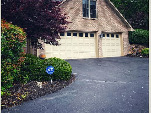 4th image of 2512 Hollowdale Dr