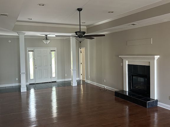 5th image of 122 Hearthstone Dr