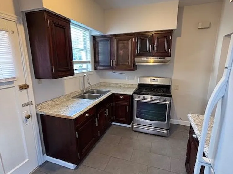2709 Pyramid Ave — Photo 15