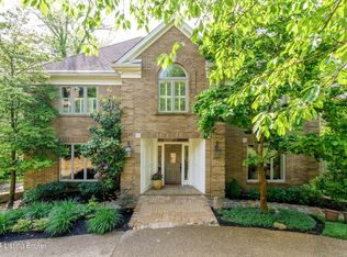 2000 Long Knife Ct, Indian Hills, KY