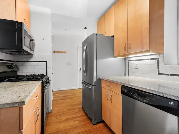 250 Manhattan Avenue 1A image 3 of 14