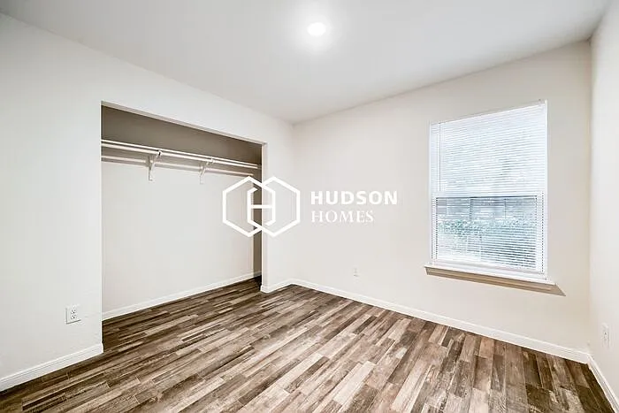 705 Henderson St #A — Photo 8