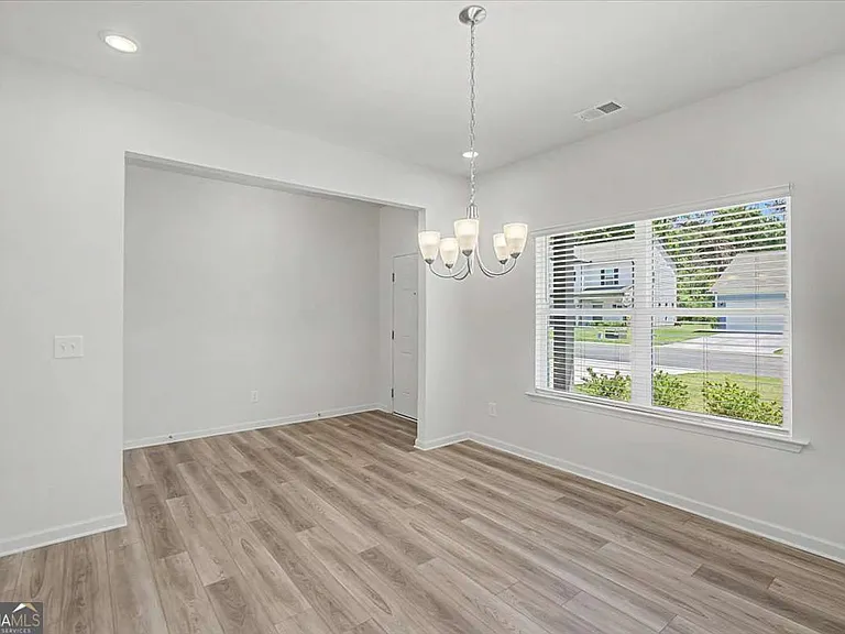 59 Bennett Way SE — Photo 4