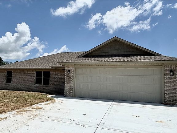 3rd image of 102 Meadow Dr