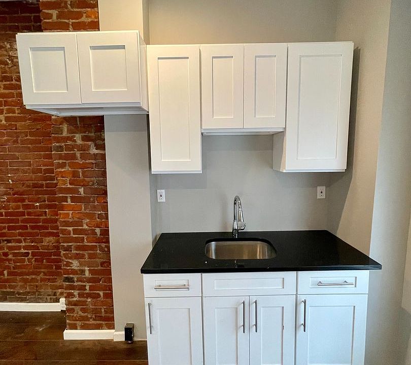 1st image of 3537 Jasper St Floor 1