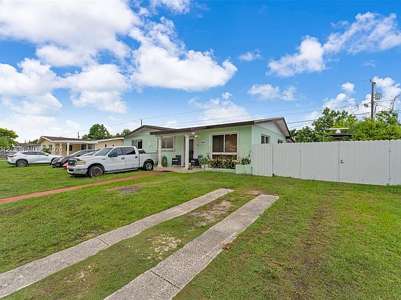 2nd image of 11940 SW 186th St