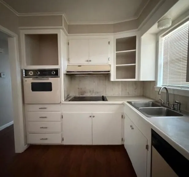 3321 Cherry St — Photo 8