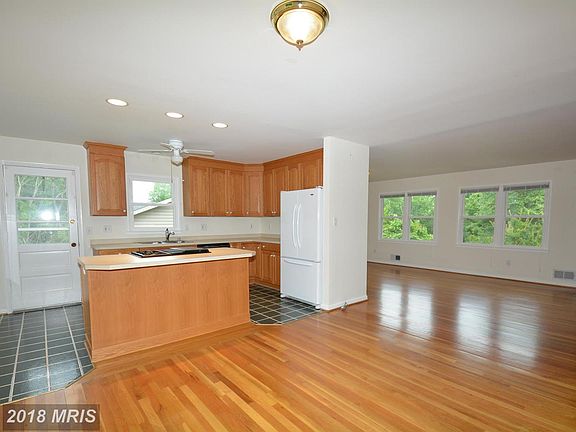5th image of 4516 Braeburn Dr