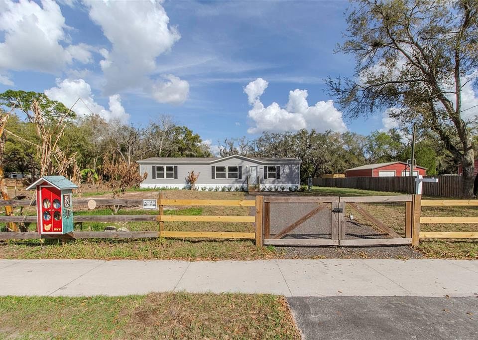 1st image of 12396 Hicks Rd