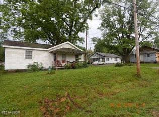 1207 W South Ave, Bluford, IL 62814