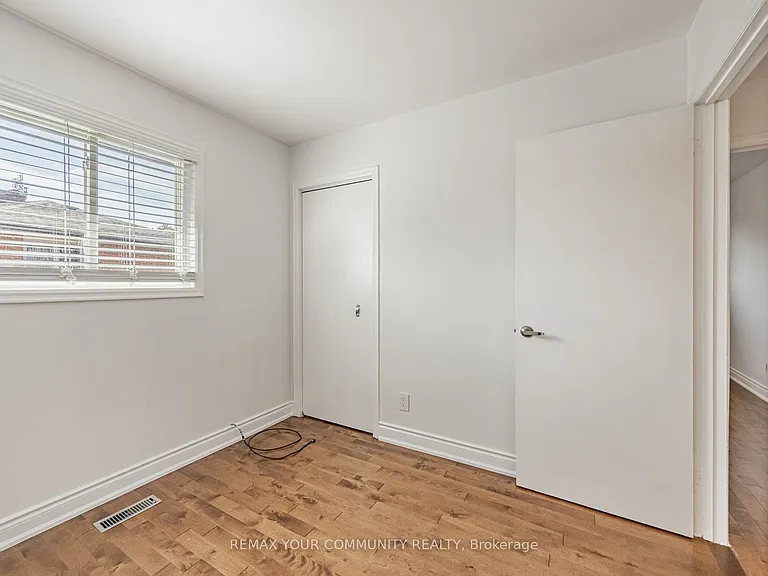 14 Roseville Dr — Photo 25
