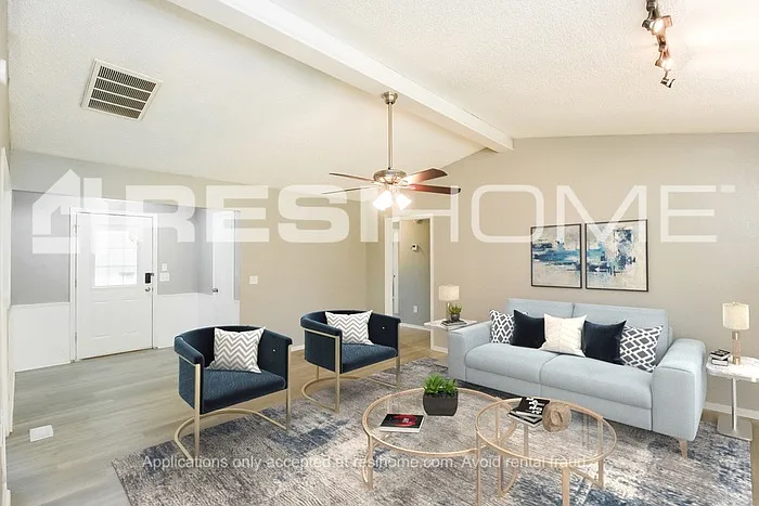 2329 SW 103rd Ter — Photo 7