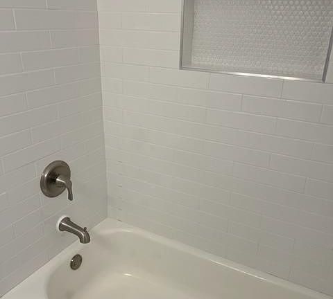 4th image of 611 New York Ave #1-F