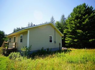 6816 Upper Clyde Rd, Shelburne, NS B0T 1W0