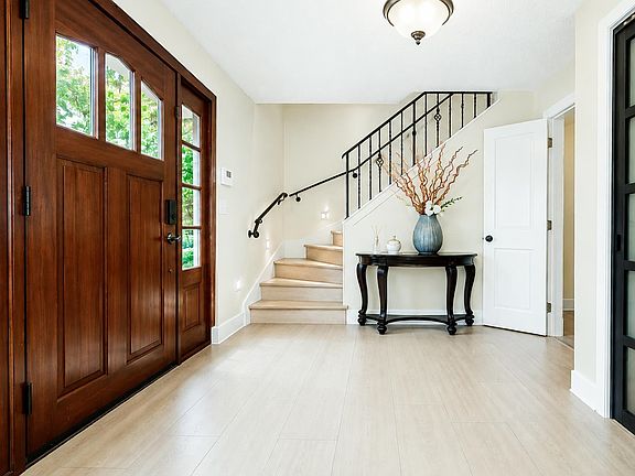 3rd image of 3691 Bargen Dr