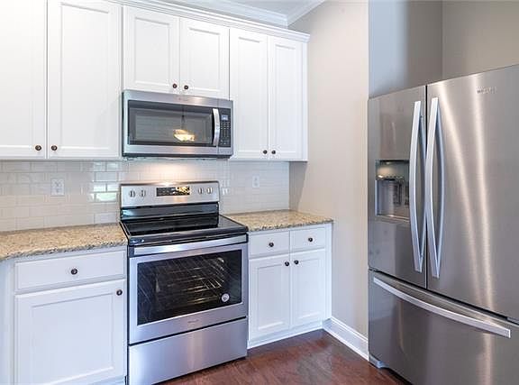 5th image of 225 Brentwood Dr