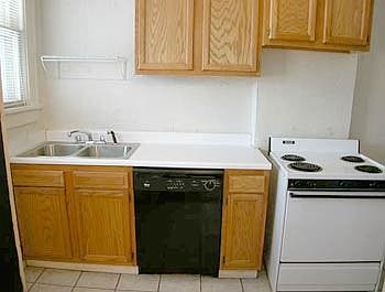 2nd image of 2498 Indianola Ave