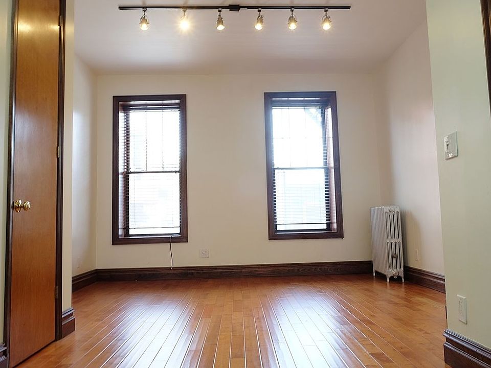 2nd image of 162 7th Ave APT 1A