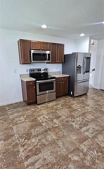 240 Solis Dr — Photo 6