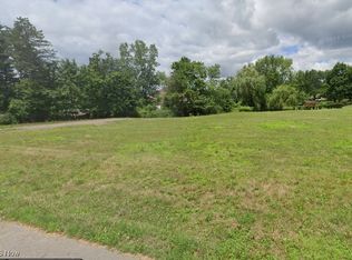 Milton St NW, North Canton, OH 44720