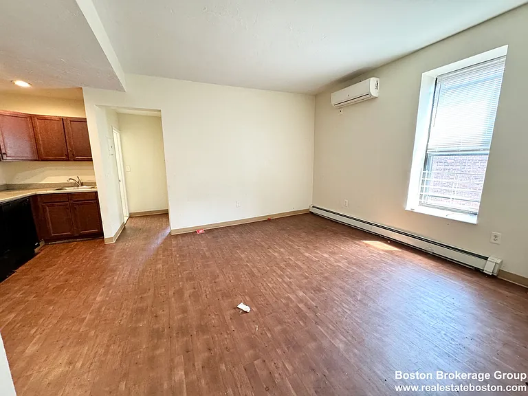 13 Ruggles St #4 — Photo 2