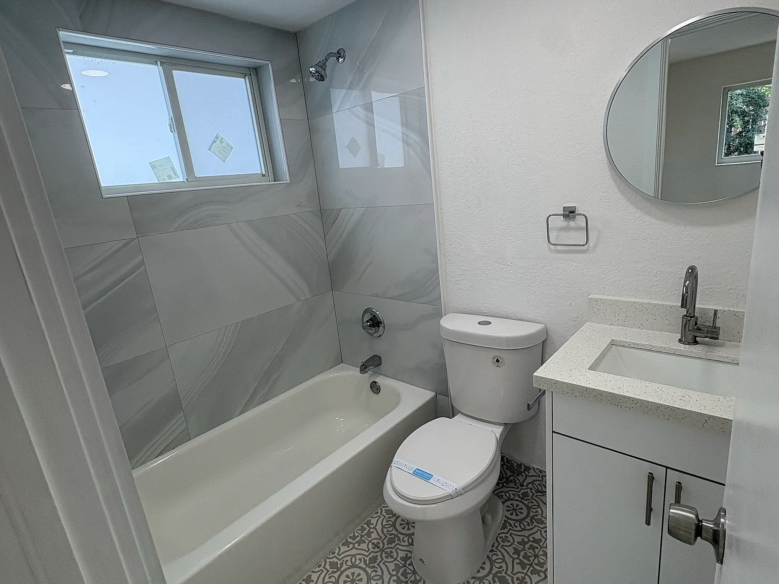 1811 Northwest 19th Terrace - 6 — Photo 4