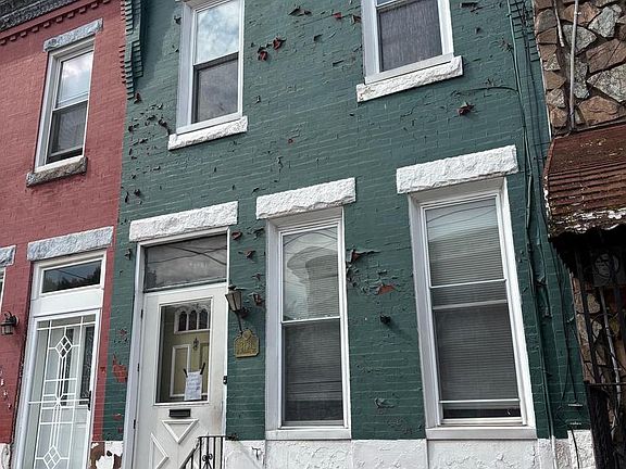 2nd image of 3131 W Norris St