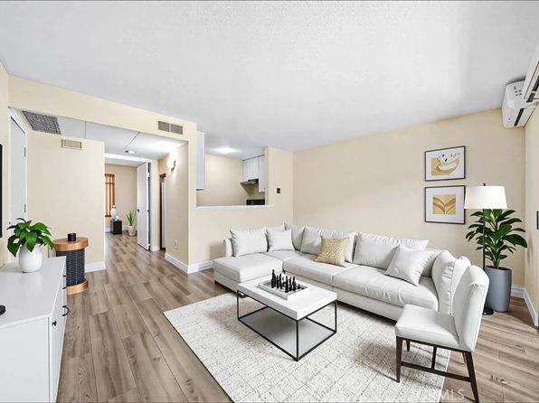 208 Orange Blossom #24, Irvine, CA 92618