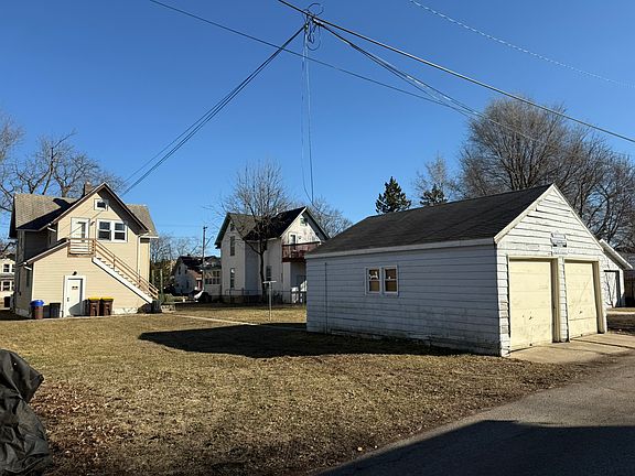 5th image of 2128 Latham St