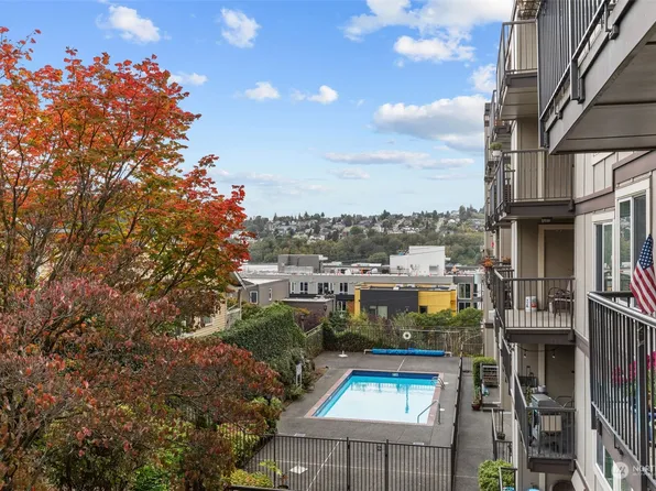 2253 Gilman Drive W #310, Seattle, WA 98119