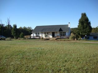 5498 Old Griffin Rd, Chesnee, SC 29323