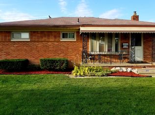 29744 Matthew St, Westland, MI 48186