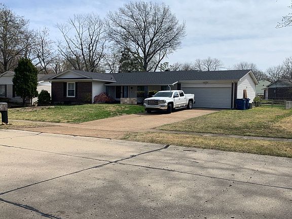 2nd image of 2910 Heatherton Dr