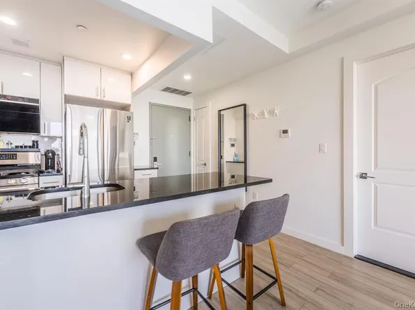 144-27 Sanford Avenue image 2 of 29