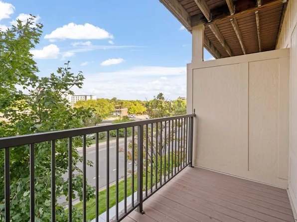 1155 Ford Rd APT 413, Saint Louis Park, MN 55426
