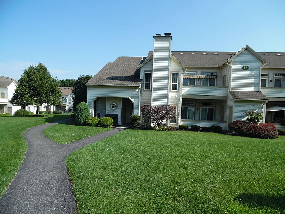 1st image of 1511 Hampton Place Blvd #15