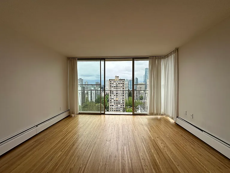1100 Jervis St #1906 — Photo 14