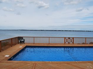 622 Dune Rd, Westhampton, NY 11978