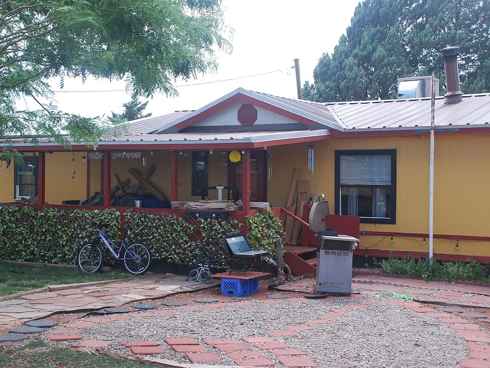 1st image of 24 Jennifer St