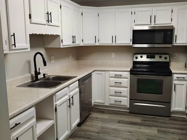 306 Mount Vernon Dr — Photo 4