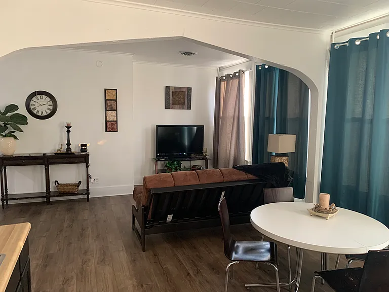 216 S Main St #1 — Photo 1