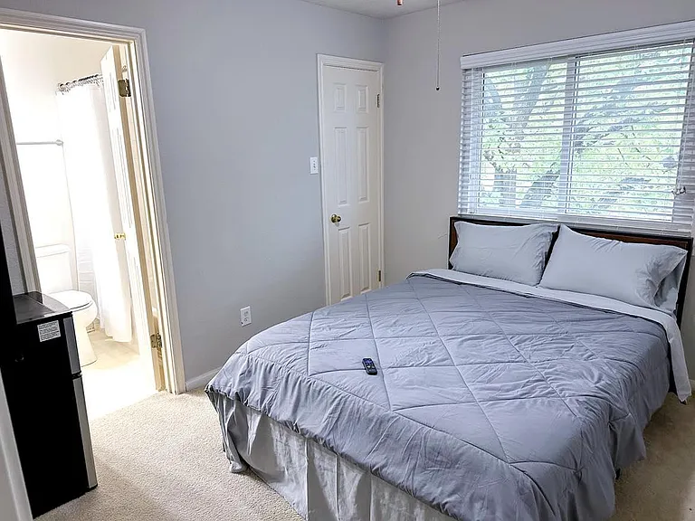 11321 Avering Ln — Photo 15