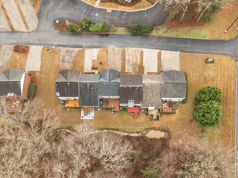 216 Flat Creek Ct — Photo 27