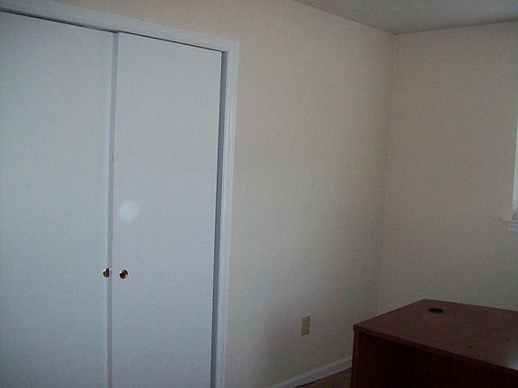 5th image of 1832 Terry Dr
