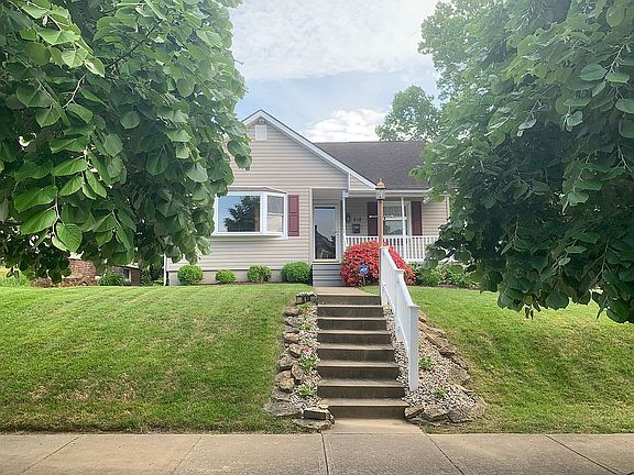 2nd image of 818 Saint Louis Ave