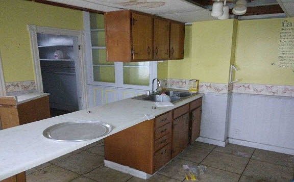 5th image of 138 Wood St #140