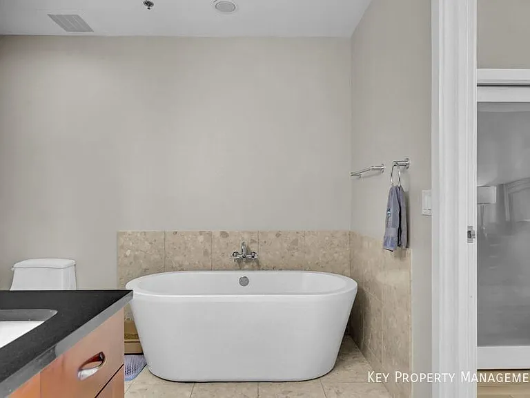 4525 Dean Martin Dr #1101 — Photo 20